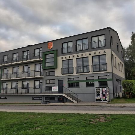 Pawilon Sportowo Turystyczny Kalwarianka Hostel Kalwaria Zebrzydowska Exterior foto