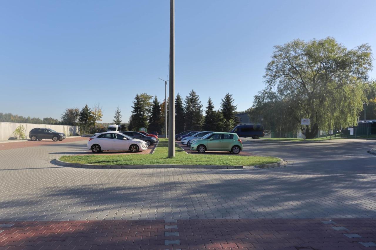 Pawilon Sportowo Turystyczny Kalwarianka Hostel Kalwaria Zebrzydowska Exterior foto